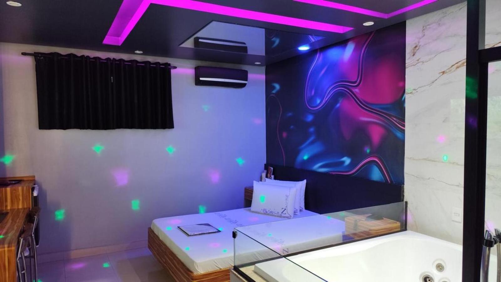 Motel Zurich — Photos 1